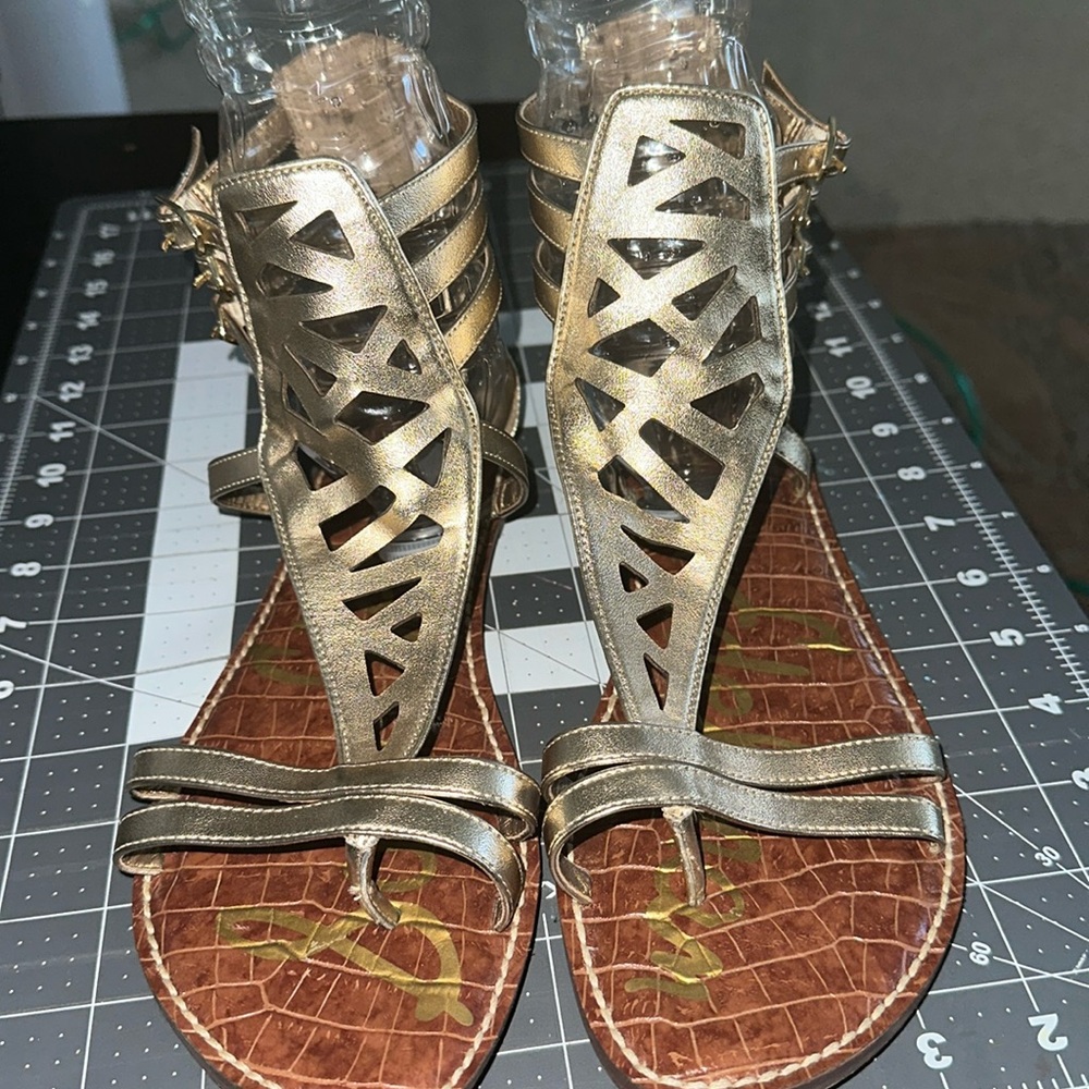 Sam Edelman Gold Gator Sandals Women’s 
size 9